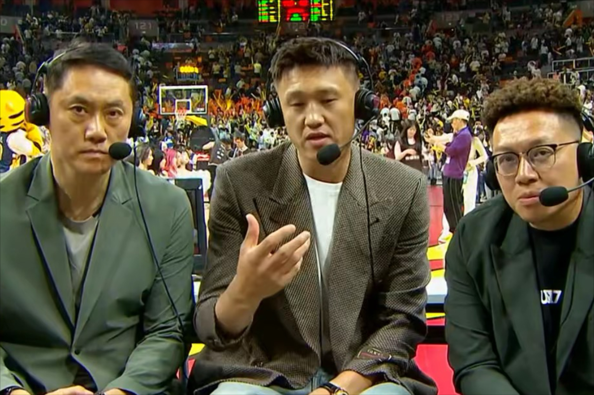 雷速-关于转折点！深圳男篮内部沟通，欧联集结日攻防权衡，球迷炸锅，资深球员宣示担当的信息